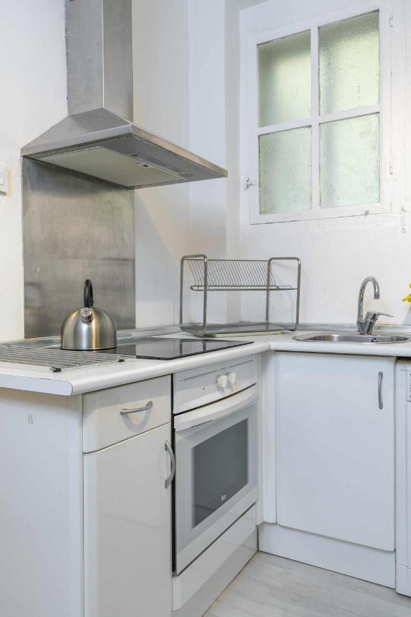 Appartamento Apartamento céntrico y confortable Madrid Esterno foto