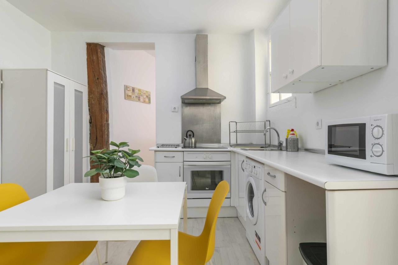 Appartamento Apartamento céntrico y confortable Madrid Esterno foto