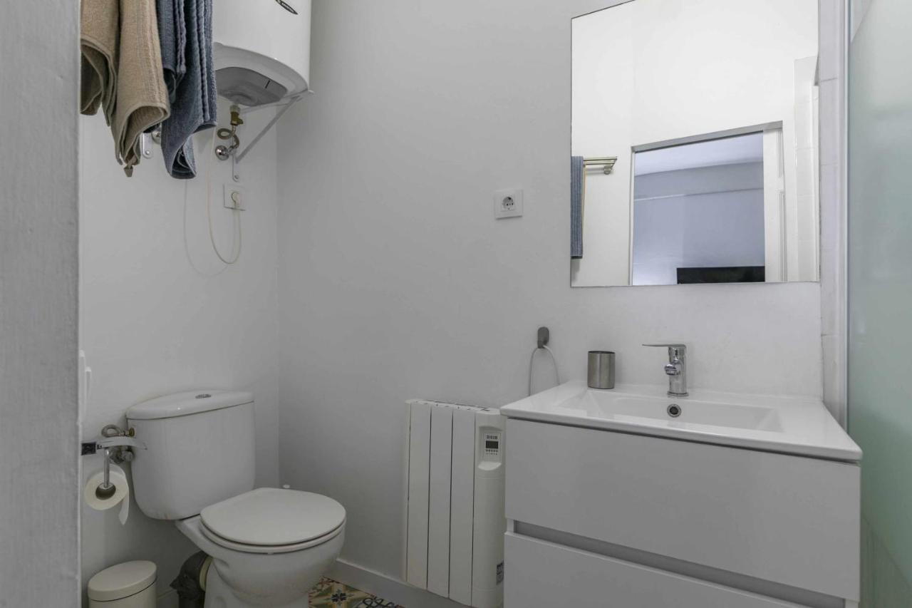 Appartamento Apartamento céntrico y confortable Madrid Esterno foto
